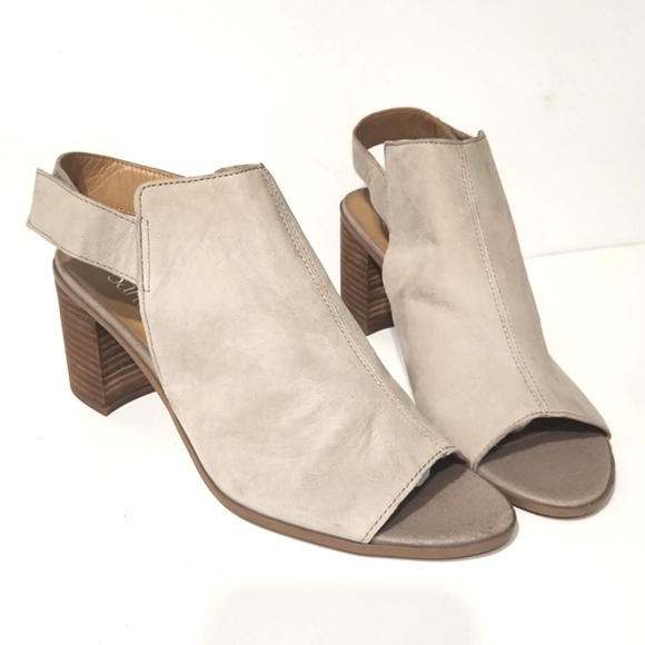 Franco Sarto Helix Leather Taupe Peep Toe Heels Size 9M EUC! - Picture 1 of 9